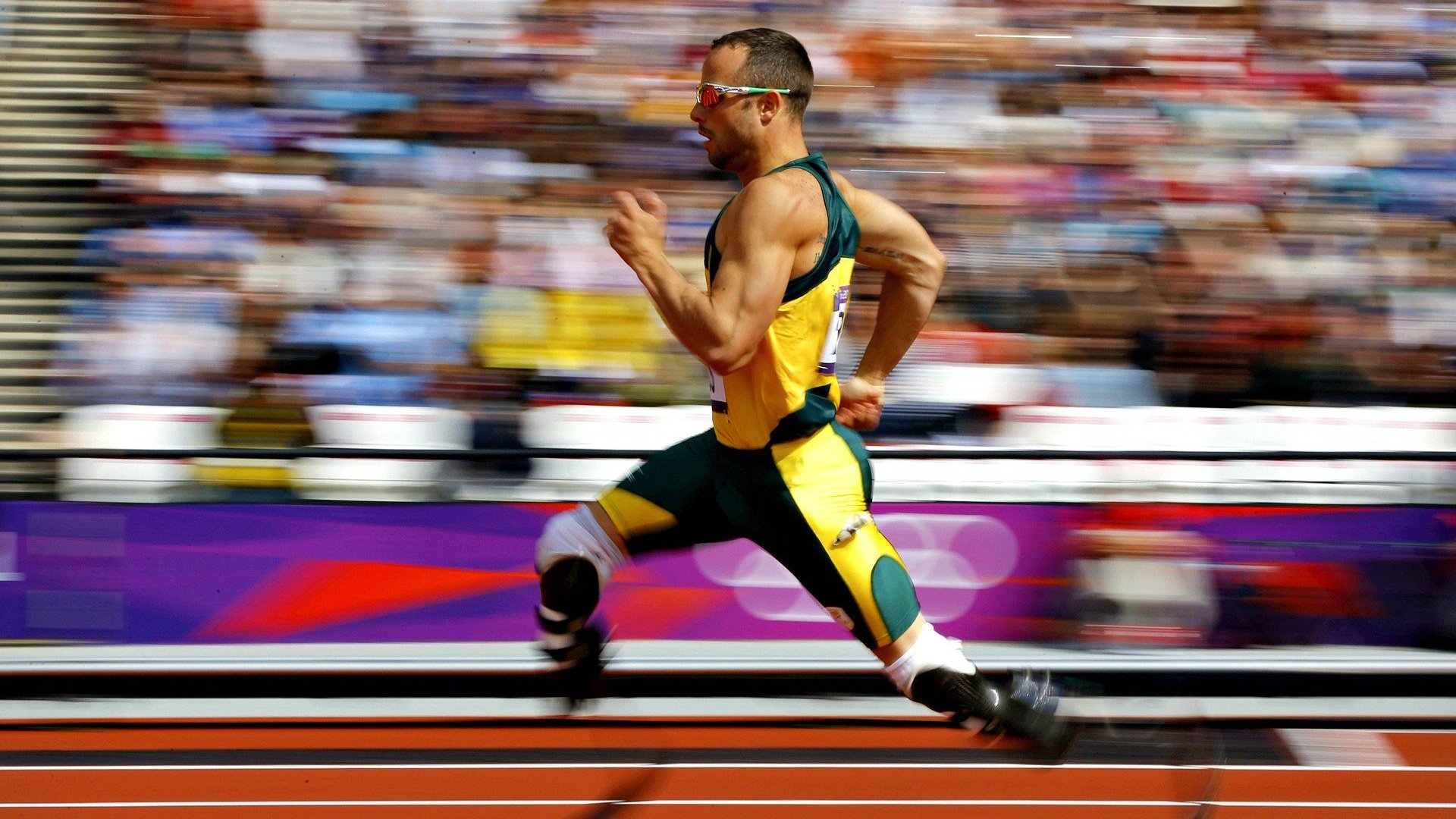 米兰体育app在线下载-7成进球靠一人？曼城3-1逆转黑马，哈兰德梅开二度10轮轰13球，曼城引援哈兰德